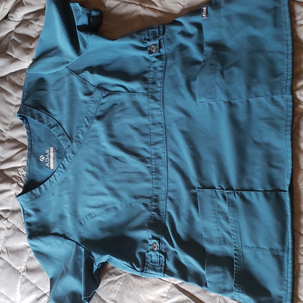 Lg Adar Pro scrub set